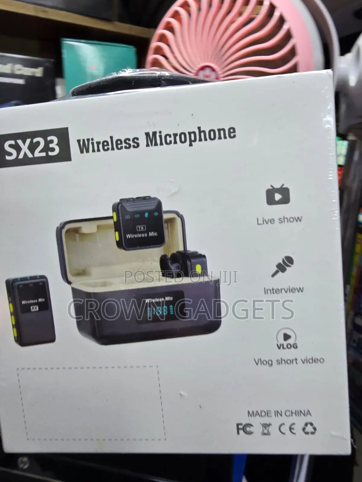 Sx23 Wireless Lavalier Mic With Digital Charging Case