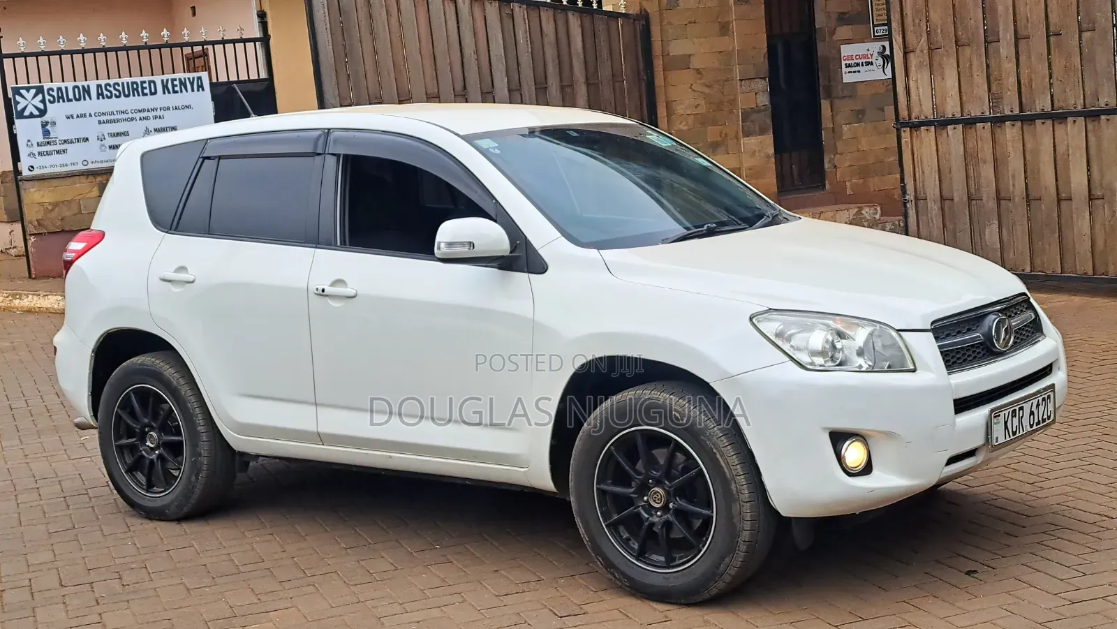 Toyota RAV4 2011 White
