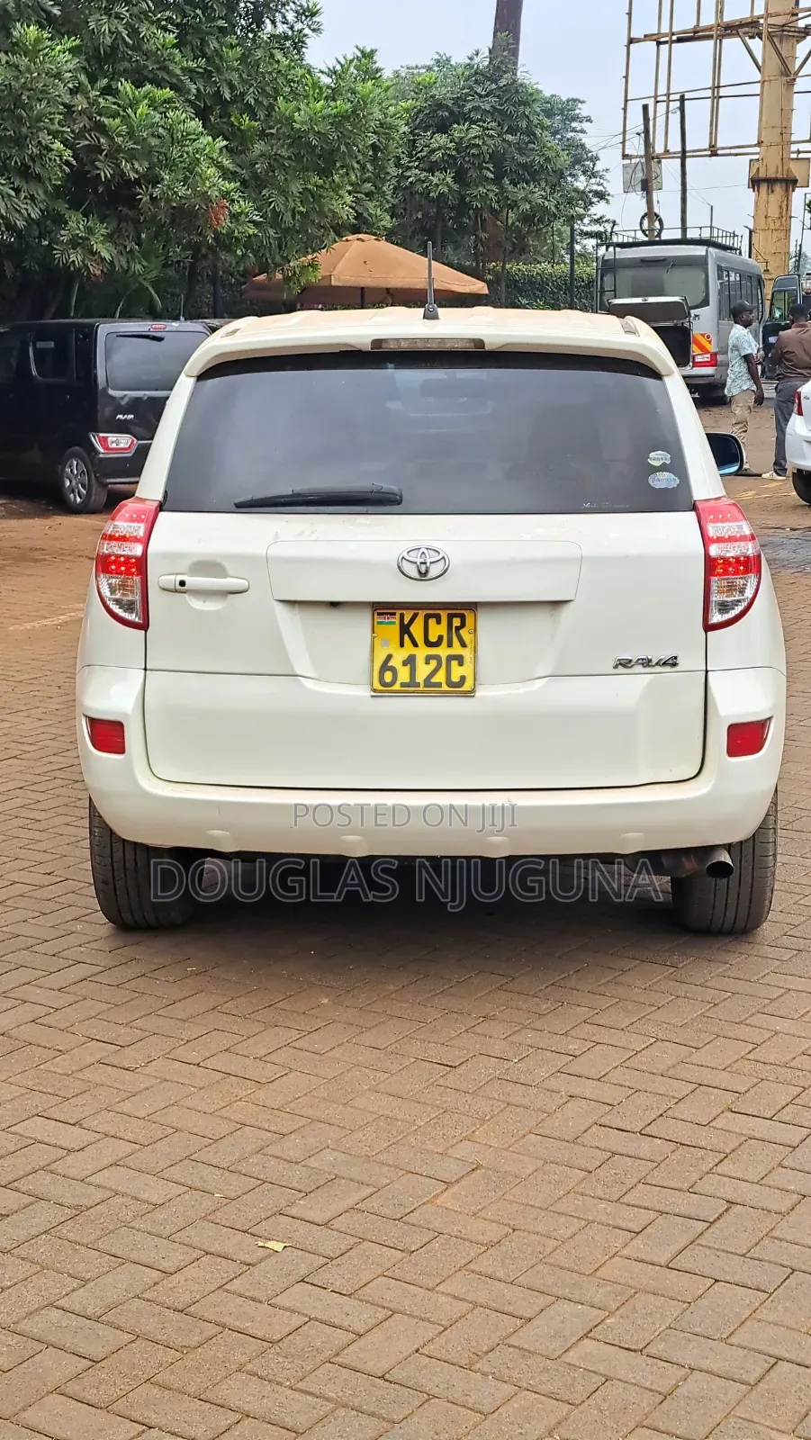 Toyota RAV4 2011 White