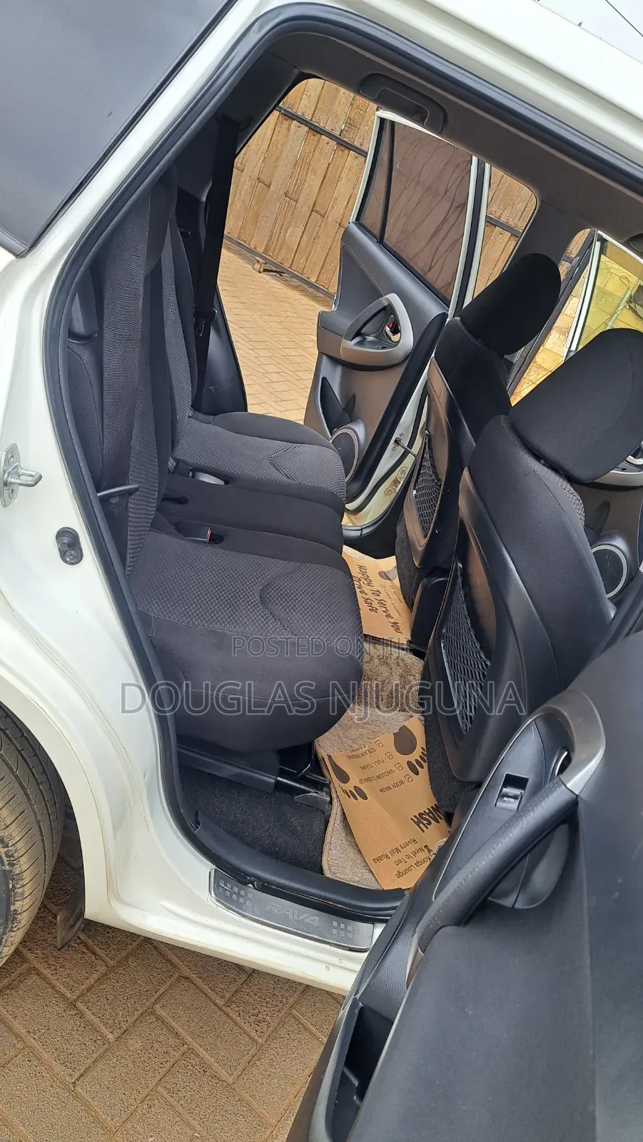 Toyota RAV4 2011 White