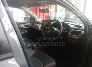 Toyota Urban Cruiser 2024 Gray