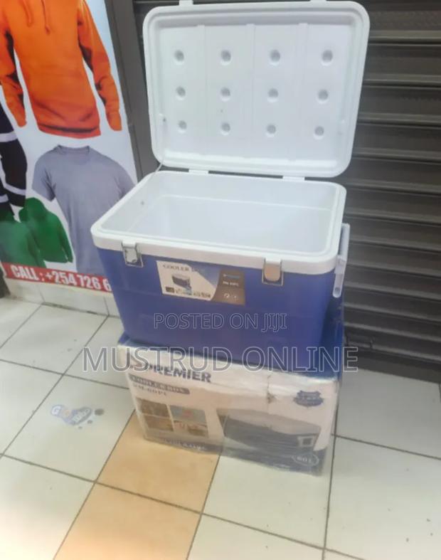 Portable Cooler Box - thumbnail 2