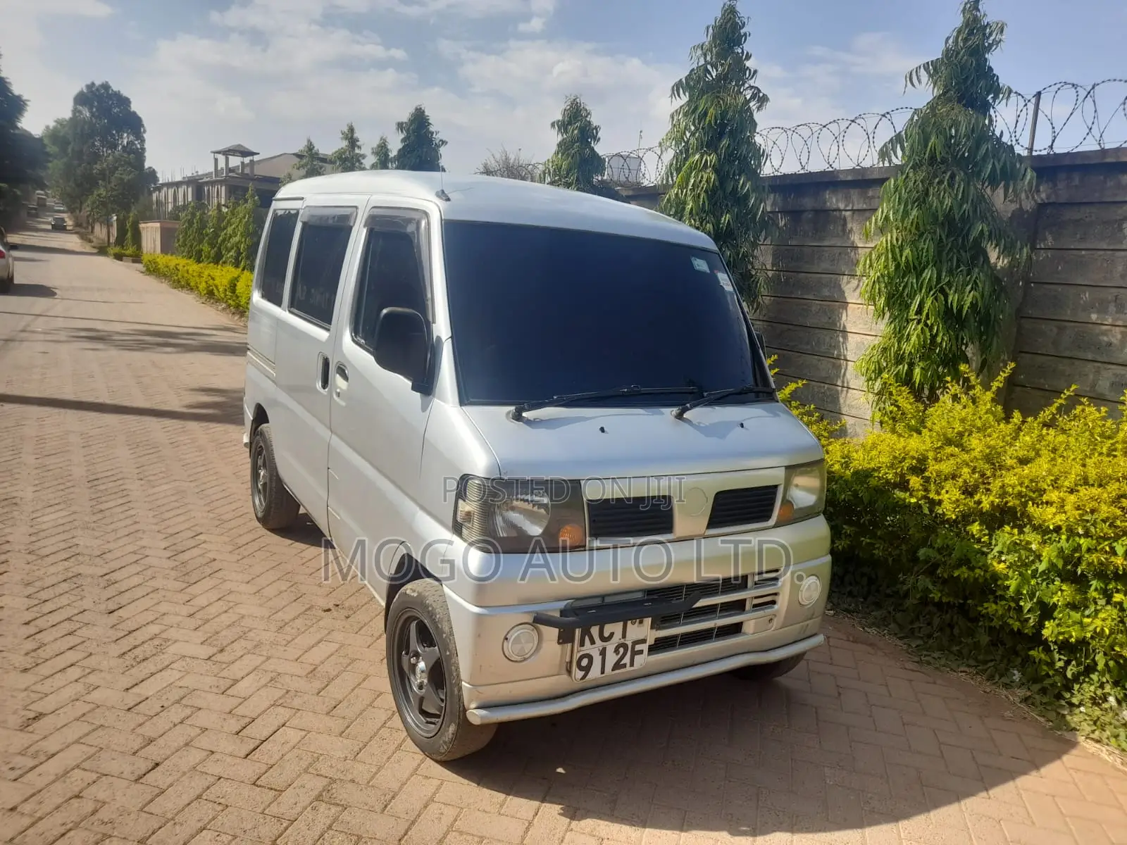 Nissan NV100 Clipper 2013 Silver