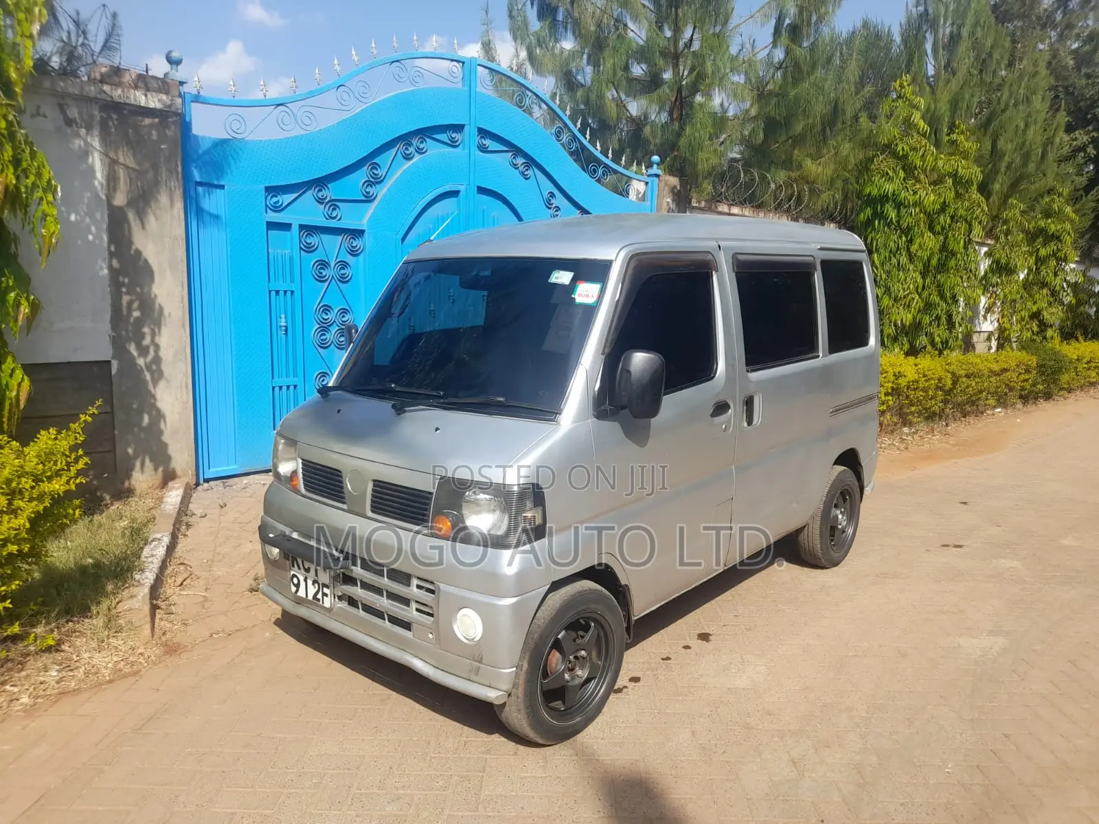 Nissan NV100 Clipper 2013 Silver