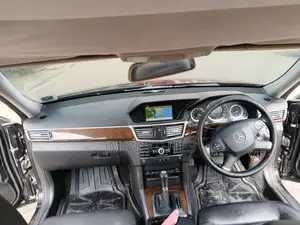 Mercedes-Benz E250 2012 Black