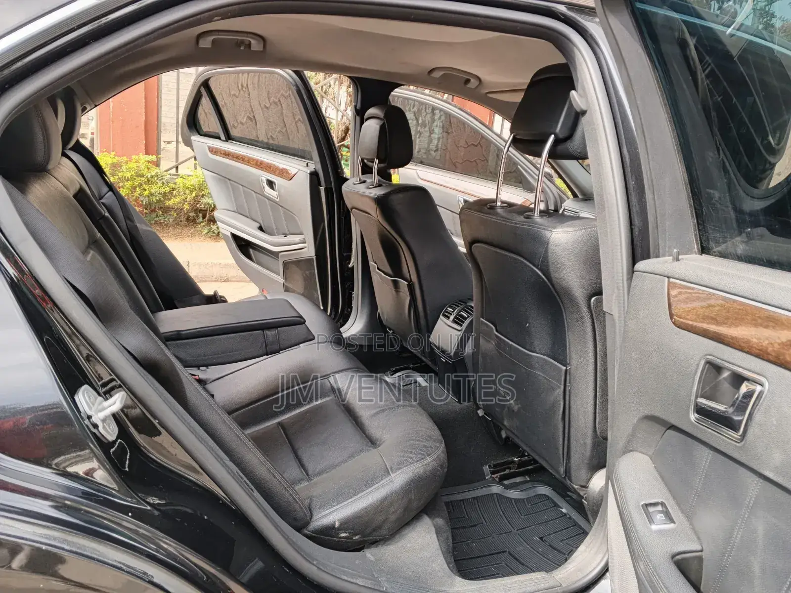 Mercedes-Benz E250 2012 Black