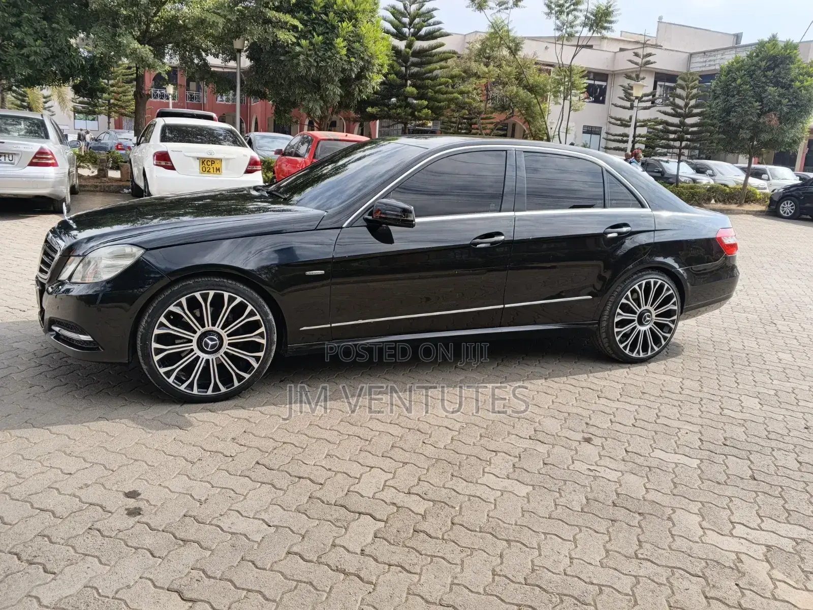Mercedes-Benz E250 2012 Black