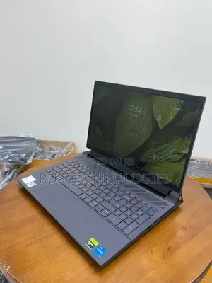 Laptop Dell G15 5530 16GB Intel Core i7 SSD 1T