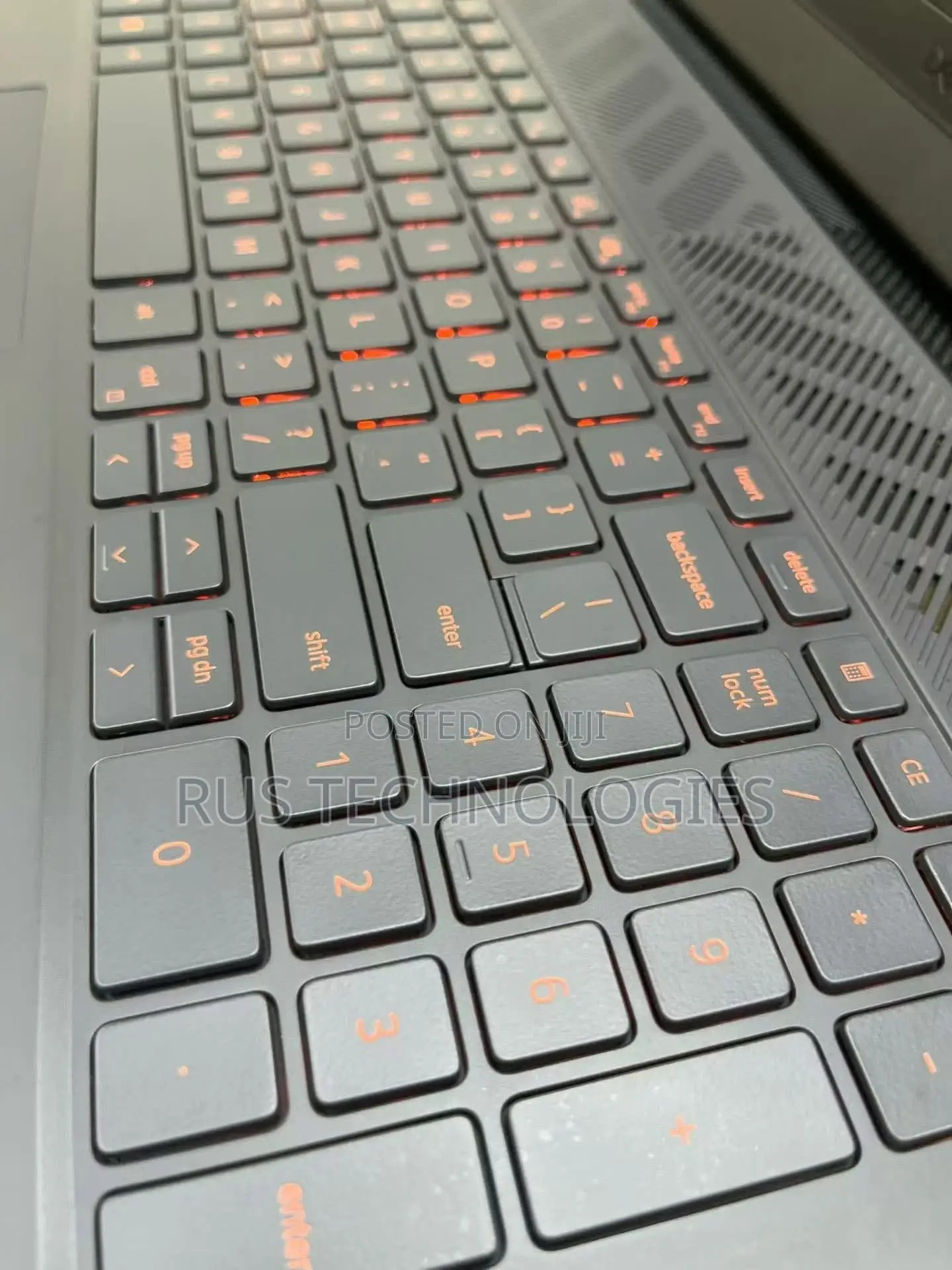 Laptop Dell G15 5530 16GB Intel Core i7 SSD 1T