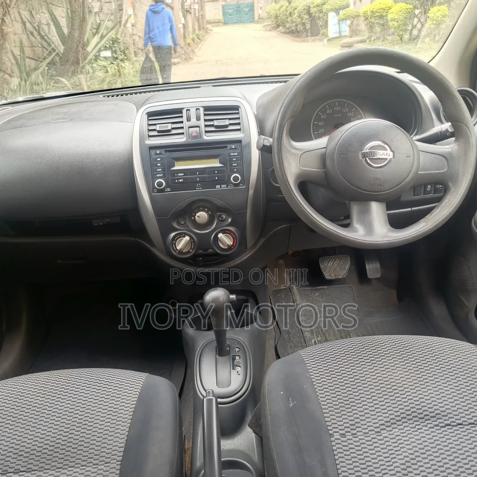 Nissan March 2015 Silver