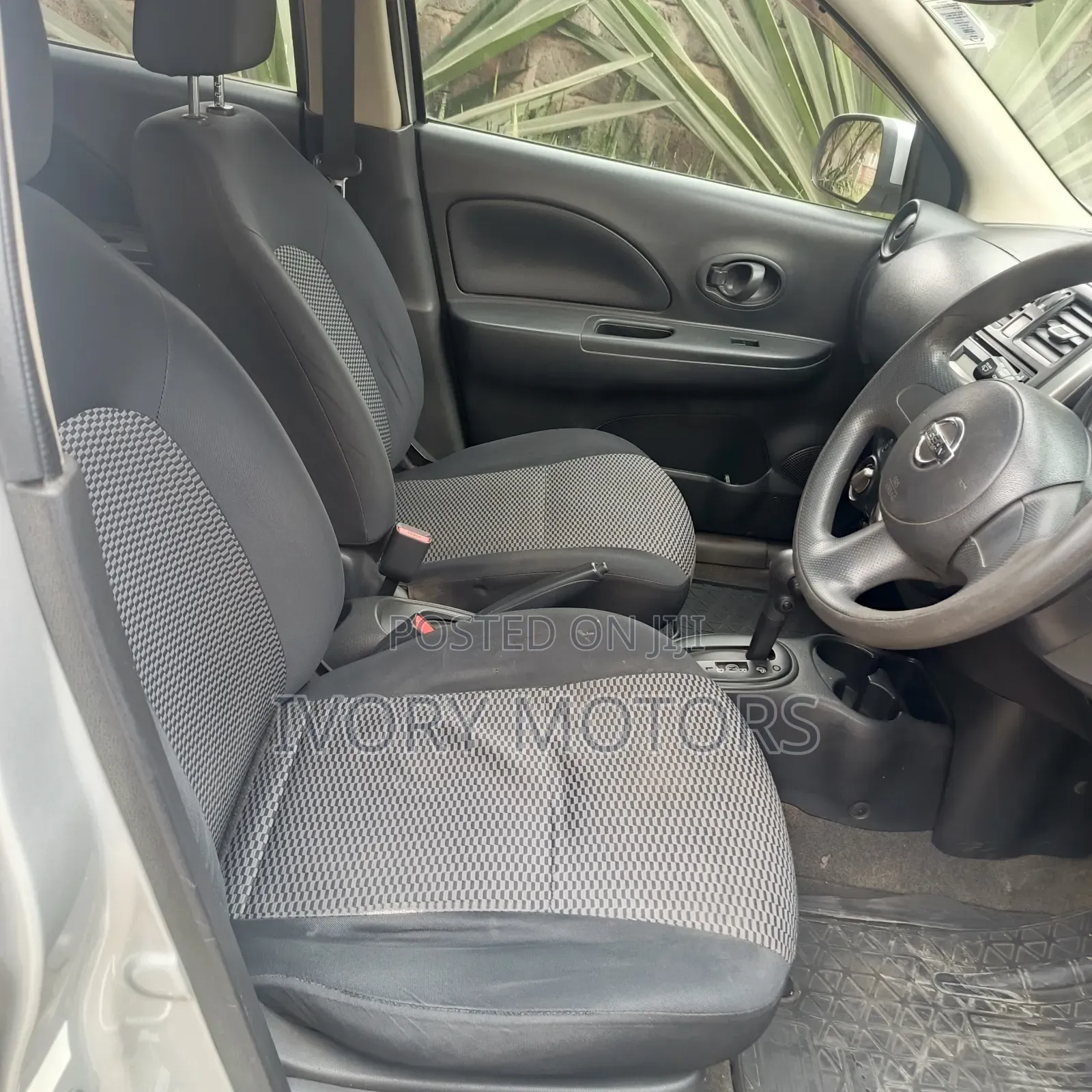 Nissan March 2015 Silver