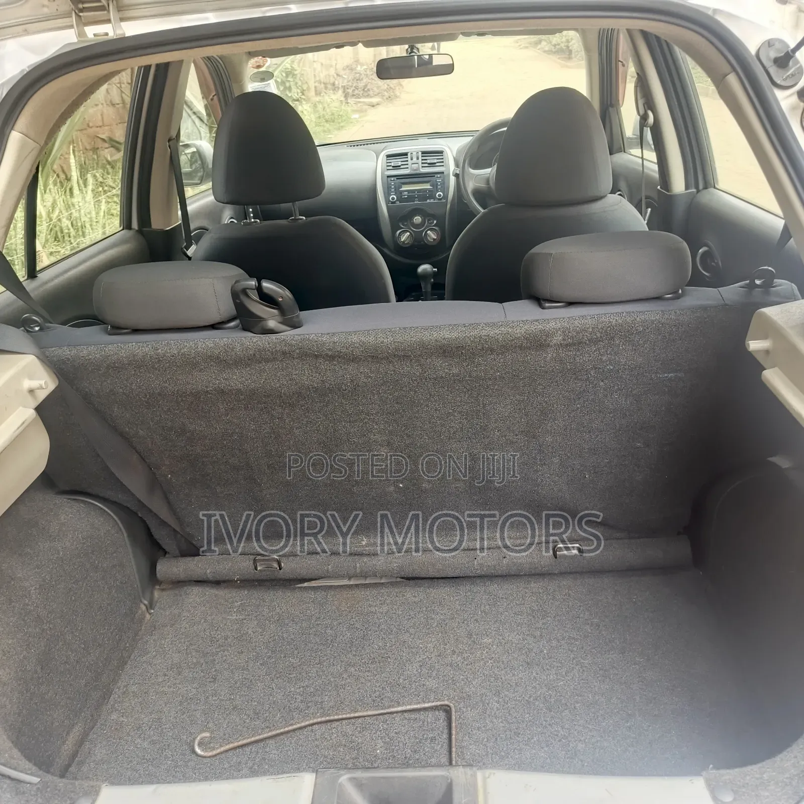Nissan March 2015 Silver