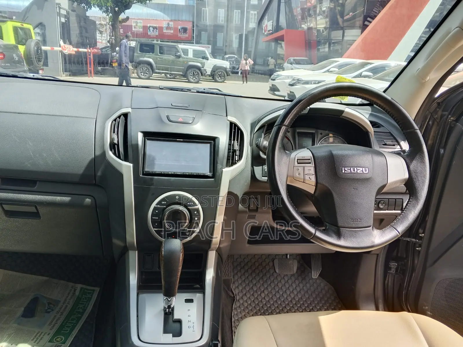 Isuzu D-MAX 2015 Black