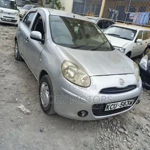 Nissan March 2012 Silver