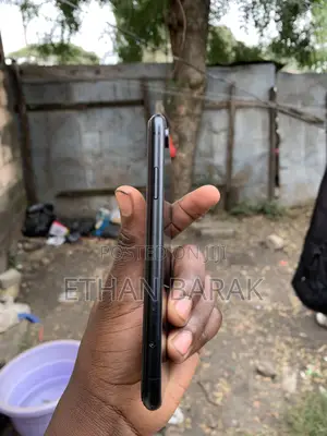 Apple iPhone XR 64 GB Black