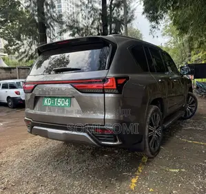 Lexus LX 2022 Gray