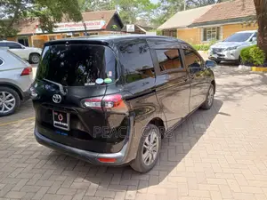 Toyota Sienta 2019 Black