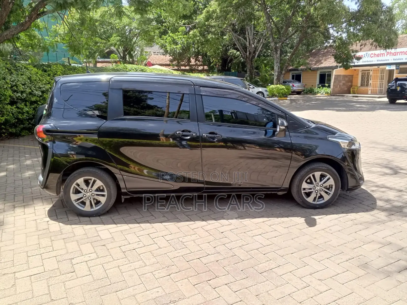 Toyota Sienta 2019 Black