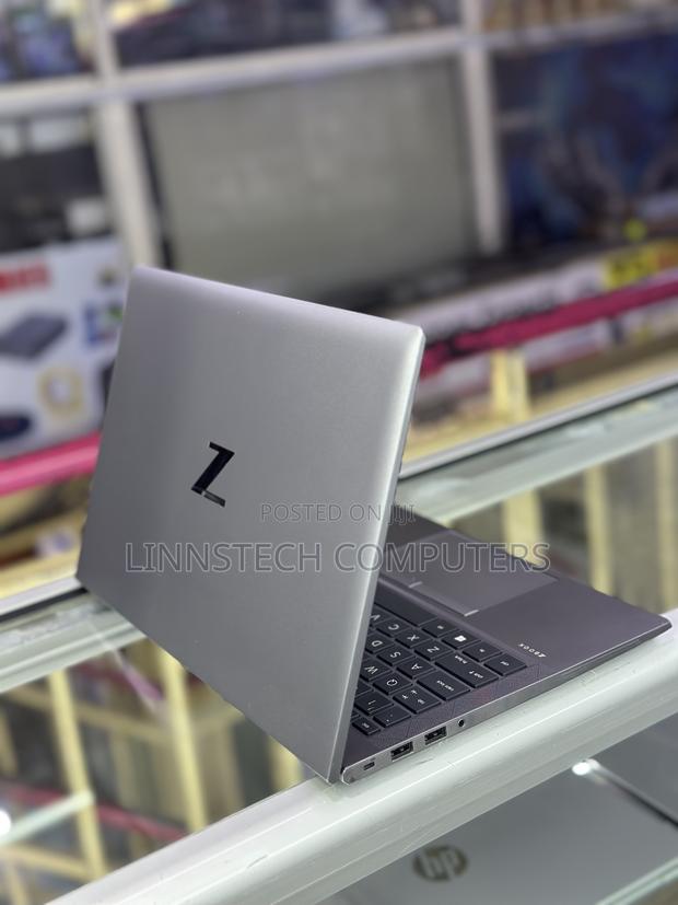 Laptop HP ZBook Firefly G8 16GB Nvidia SSD 512GB - thumbnail 3