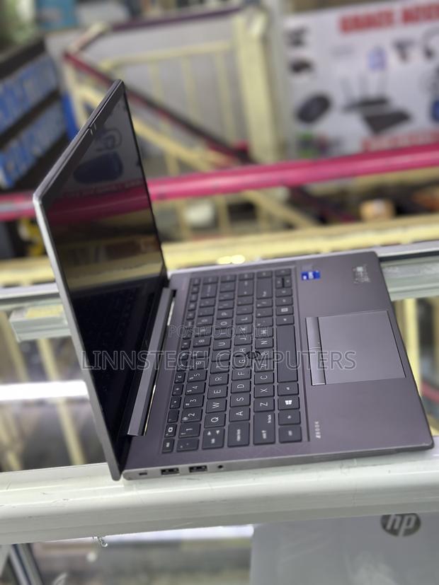 Laptop HP ZBook Firefly G8 16GB Nvidia SSD 512GB - thumbnail 6