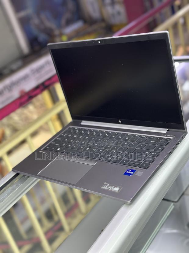 Laptop HP ZBook Firefly G8 16GB Nvidia SSD 512GB - thumbnail 4