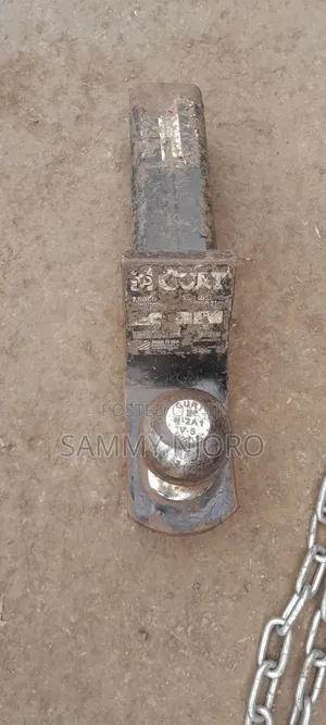 Towing Hook and Machine for Spare Wheel  Prado