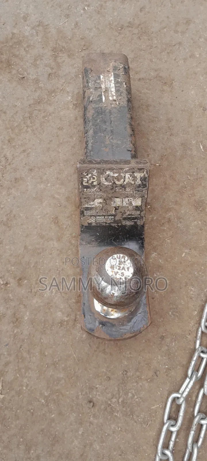 Towing Hook and Machine for Spare Wheel  Prado