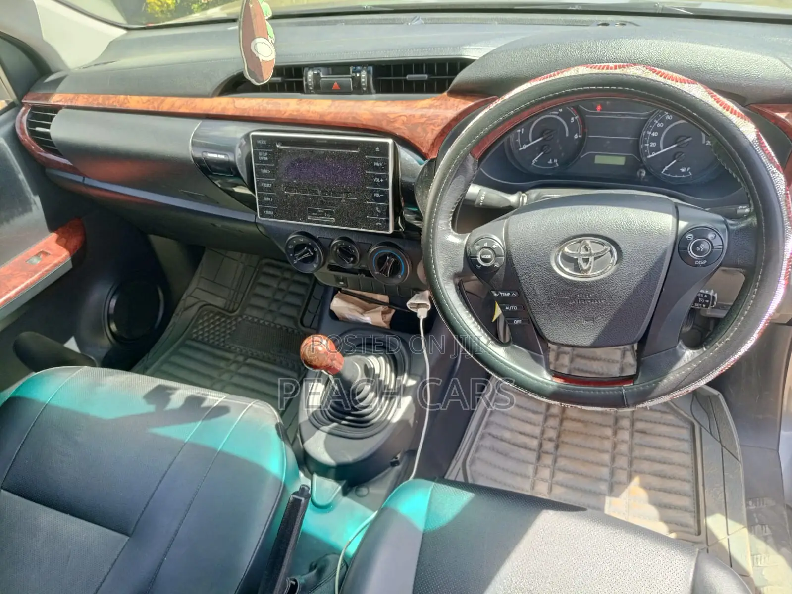 Toyota Hilux 2018 Silver
