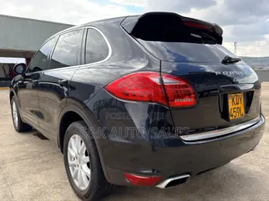 Porsche Cayenne 2014 Black