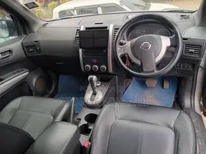 Nissan X-Trail 2011 Silver
