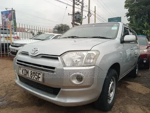 Toyota Succeed SV Premium 2016 Silver