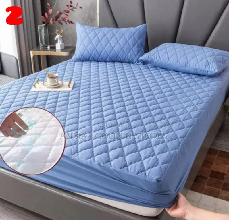 Mattress Protector (No Pillow Cases) 6 by 6