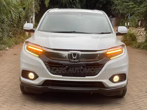 Honda Vezel 2019 White