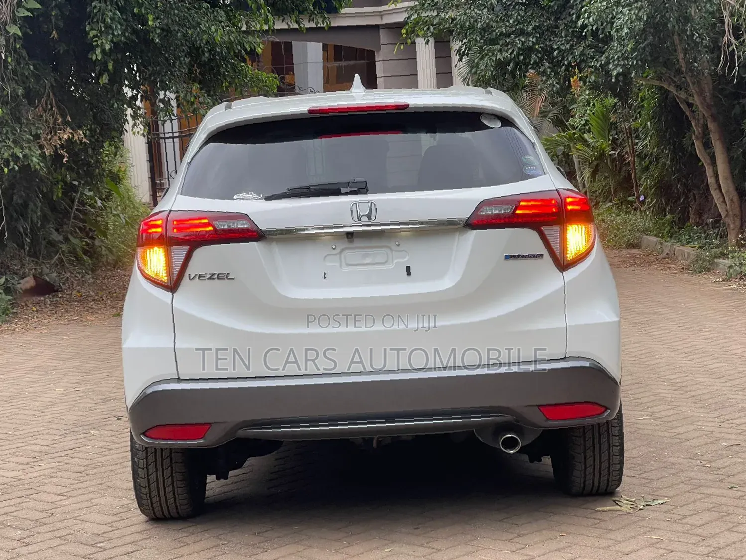 Honda Vezel 2019 White