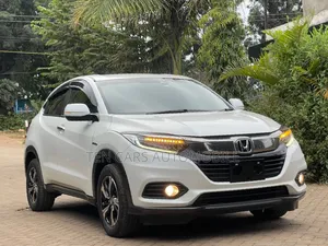 Honda Vezel 2019 White