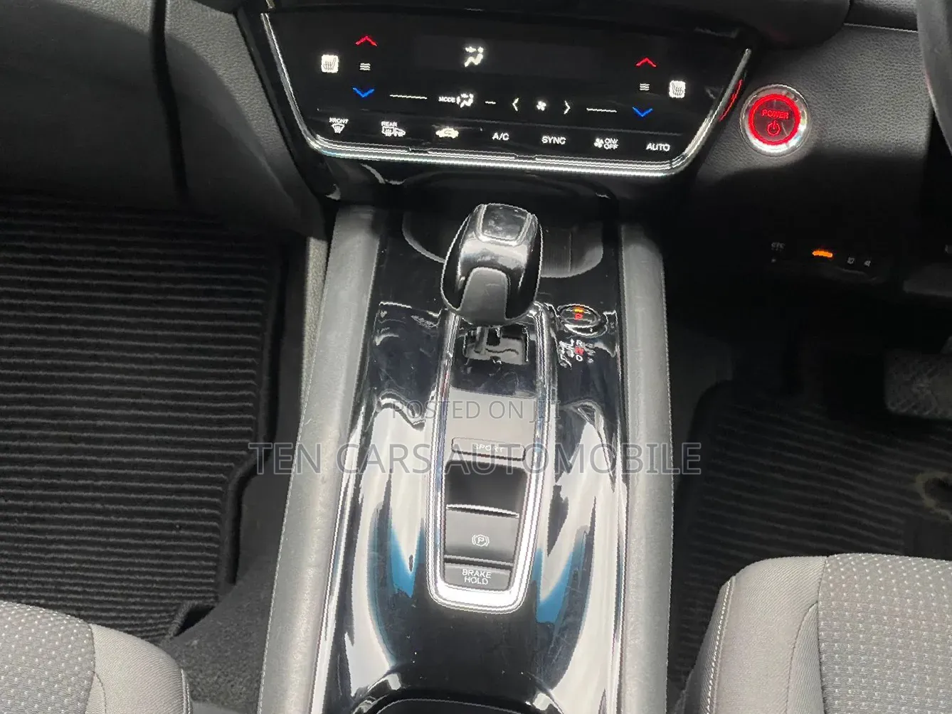 Honda Vezel 2019 White