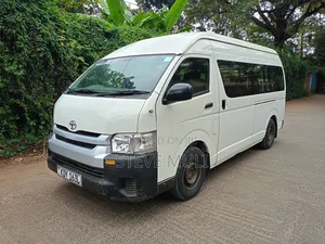 Toyota Hiace 9l