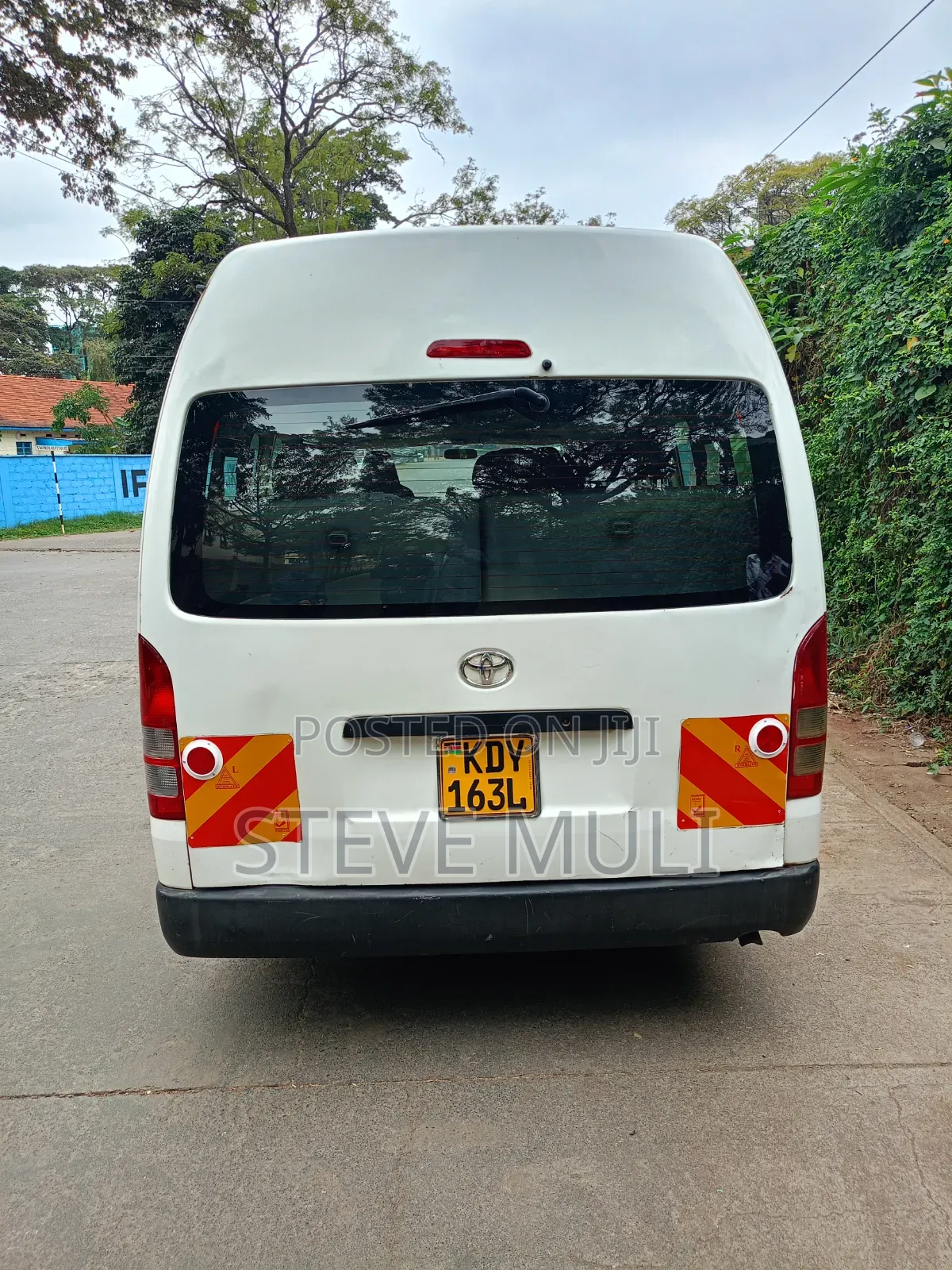 Toyota Hiace 9l