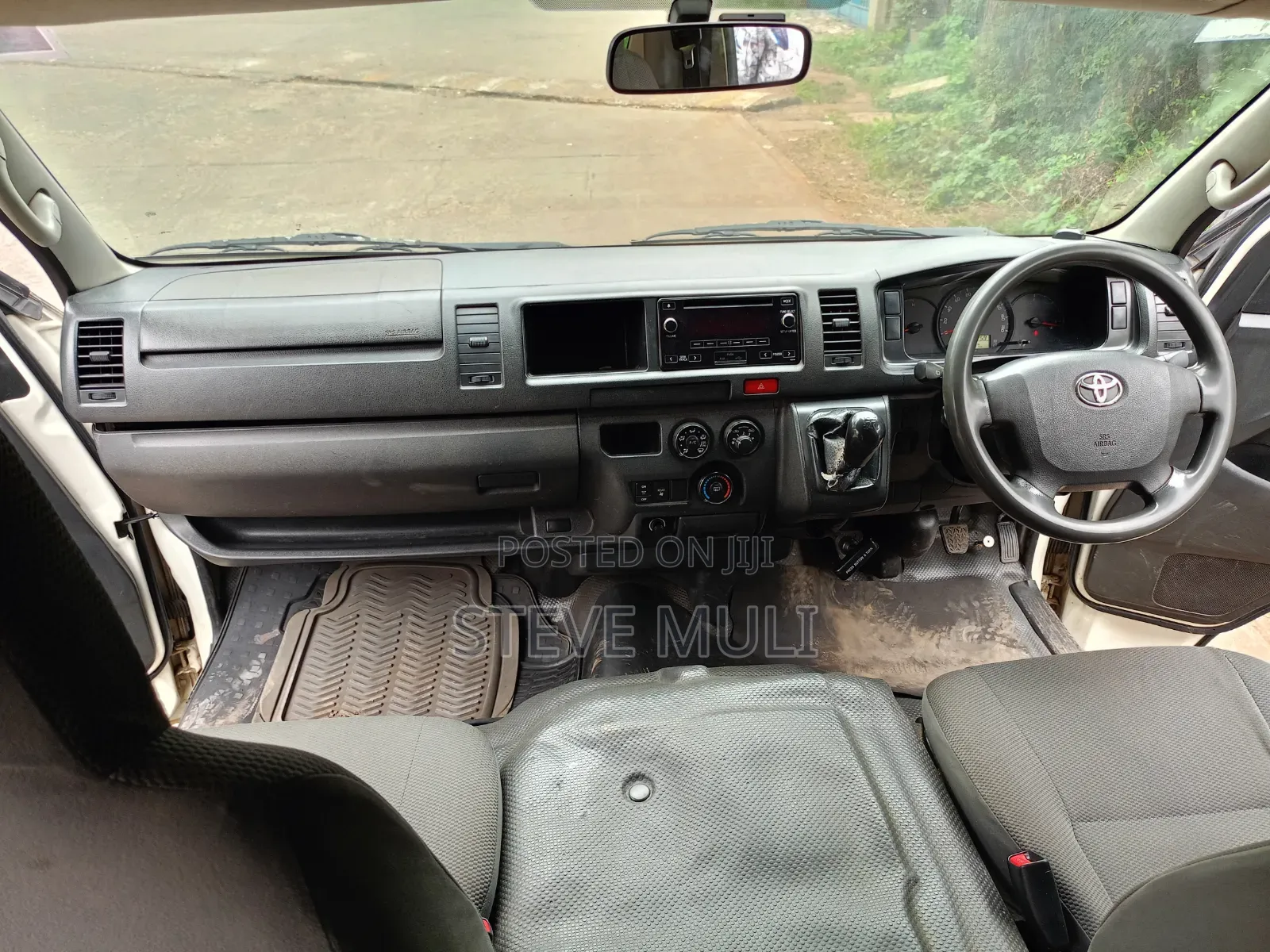 Toyota Hiace 9l