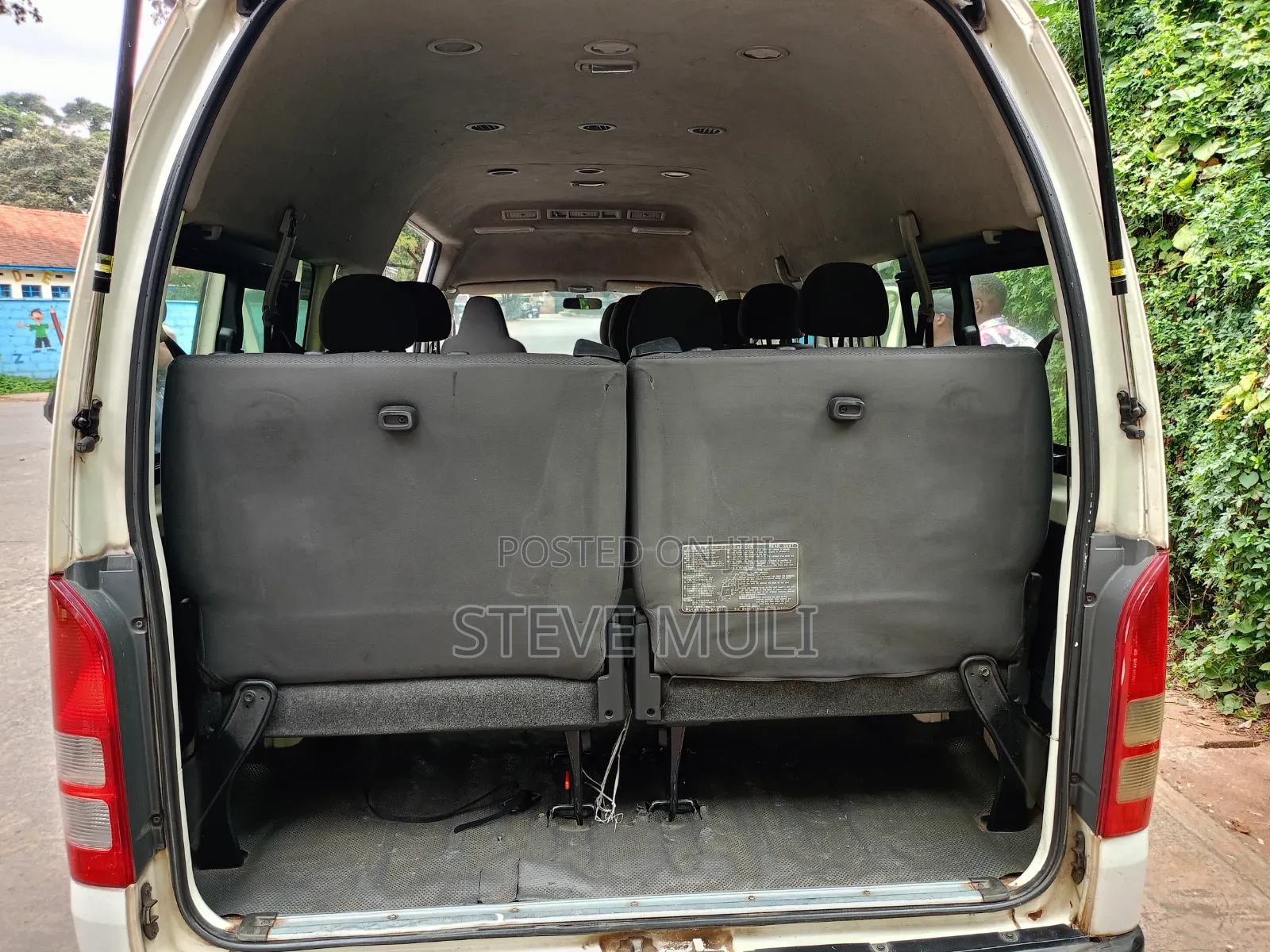 Toyota Hiace 9l