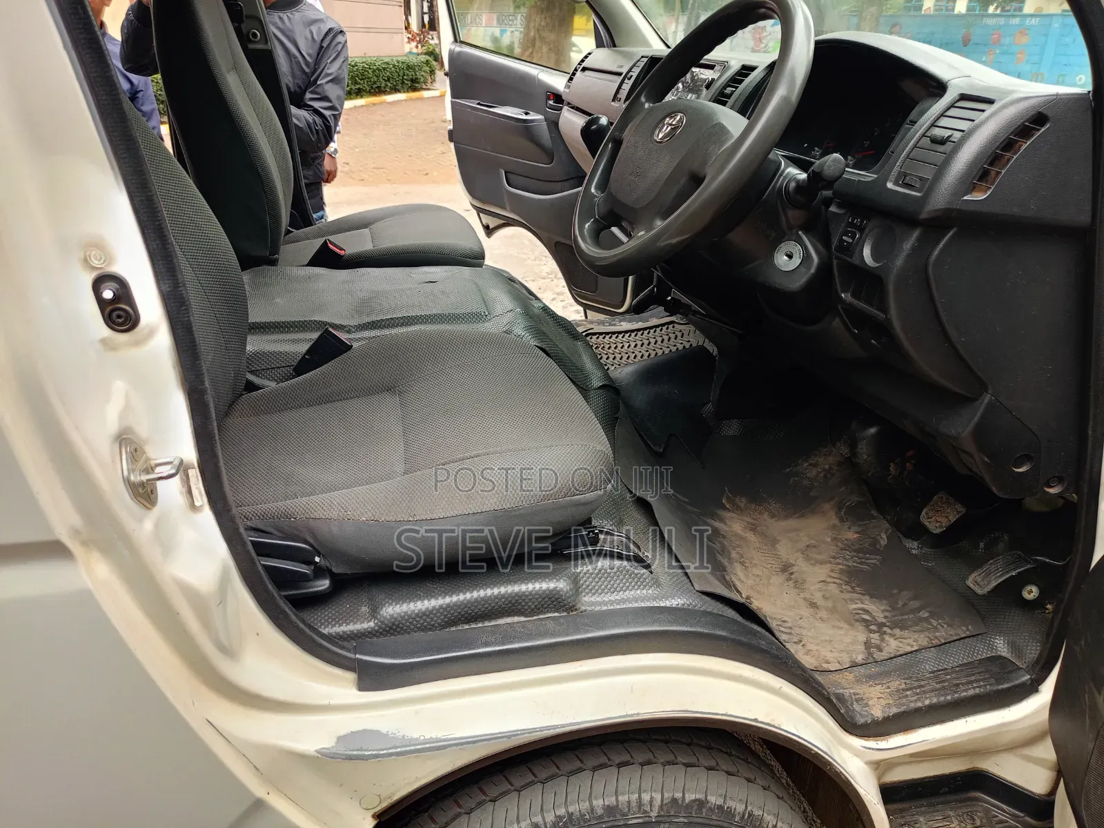 Toyota Hiace 9l