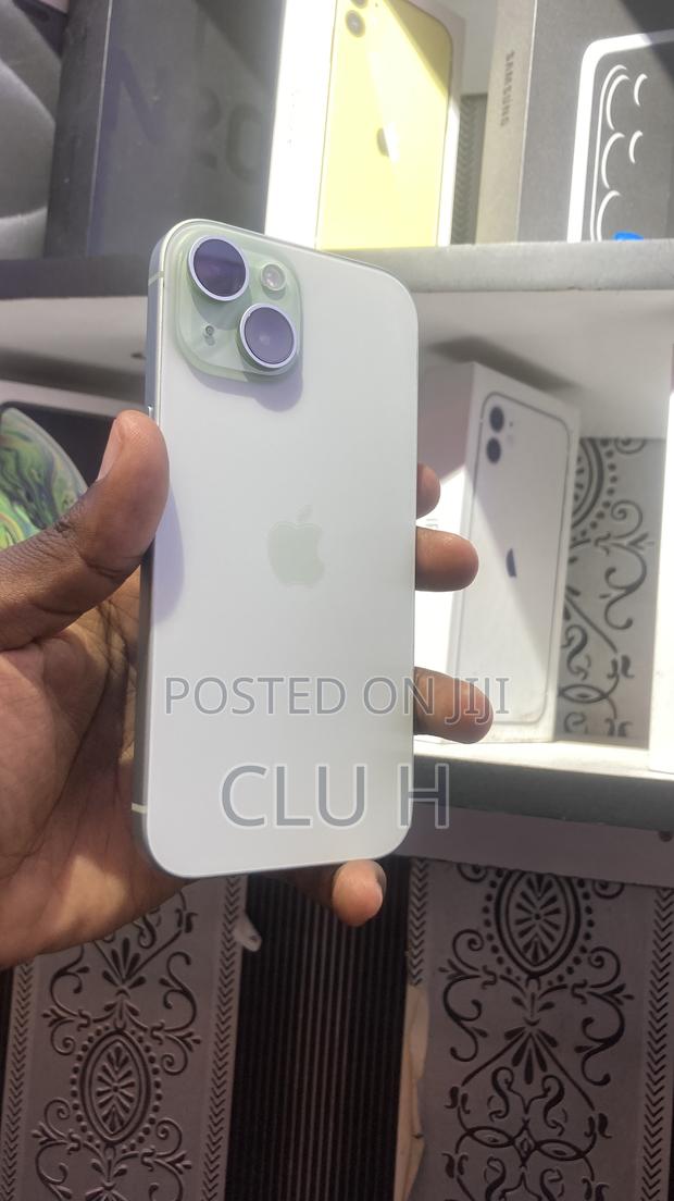 Apple iPhone 15 128 GB Green - thumbnail 3
