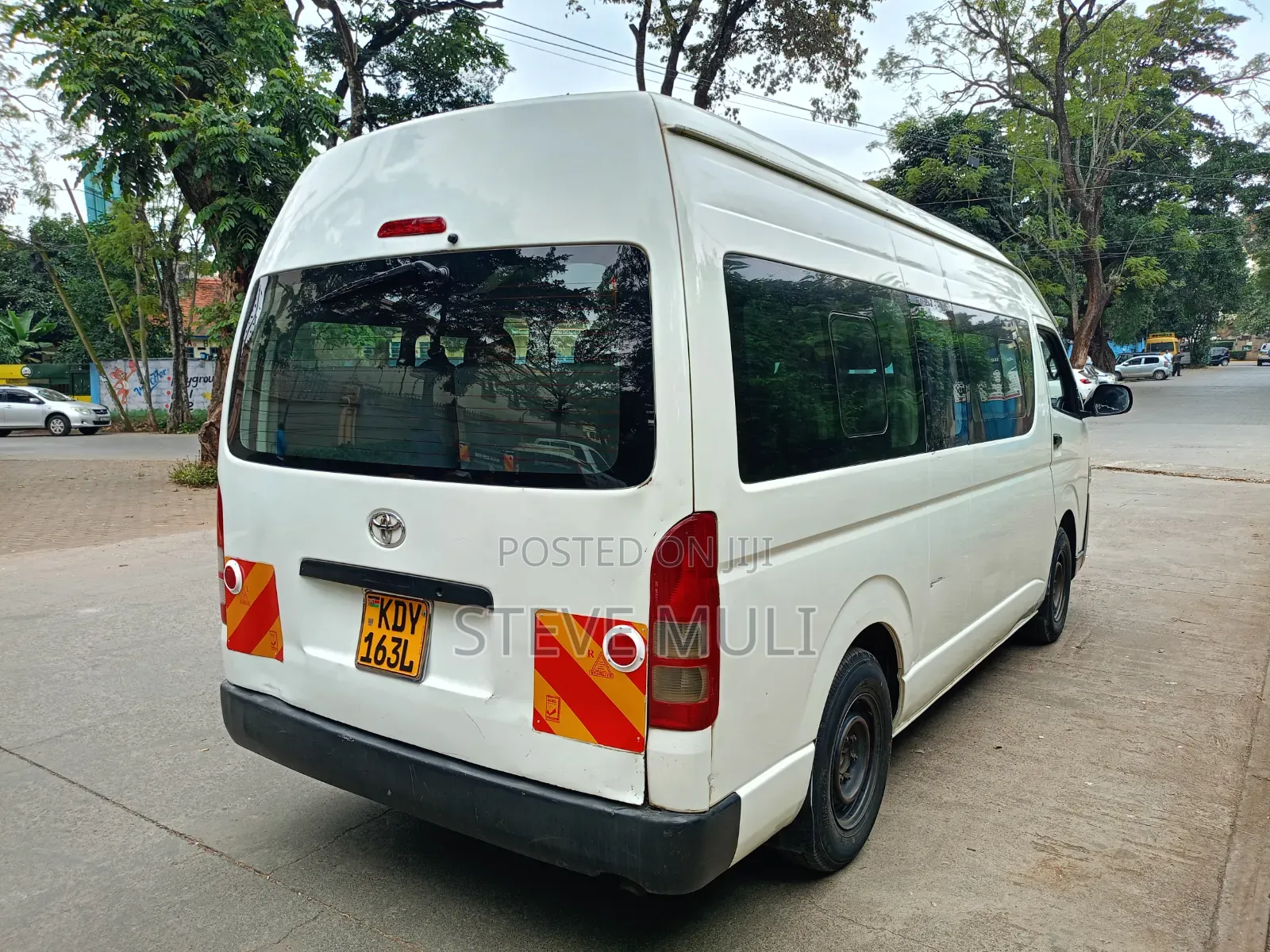 Toyota Hiace 9l