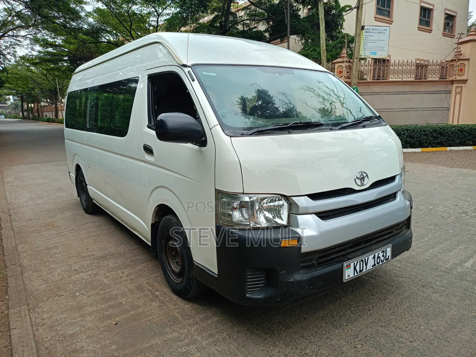 Toyota Hiace 9l