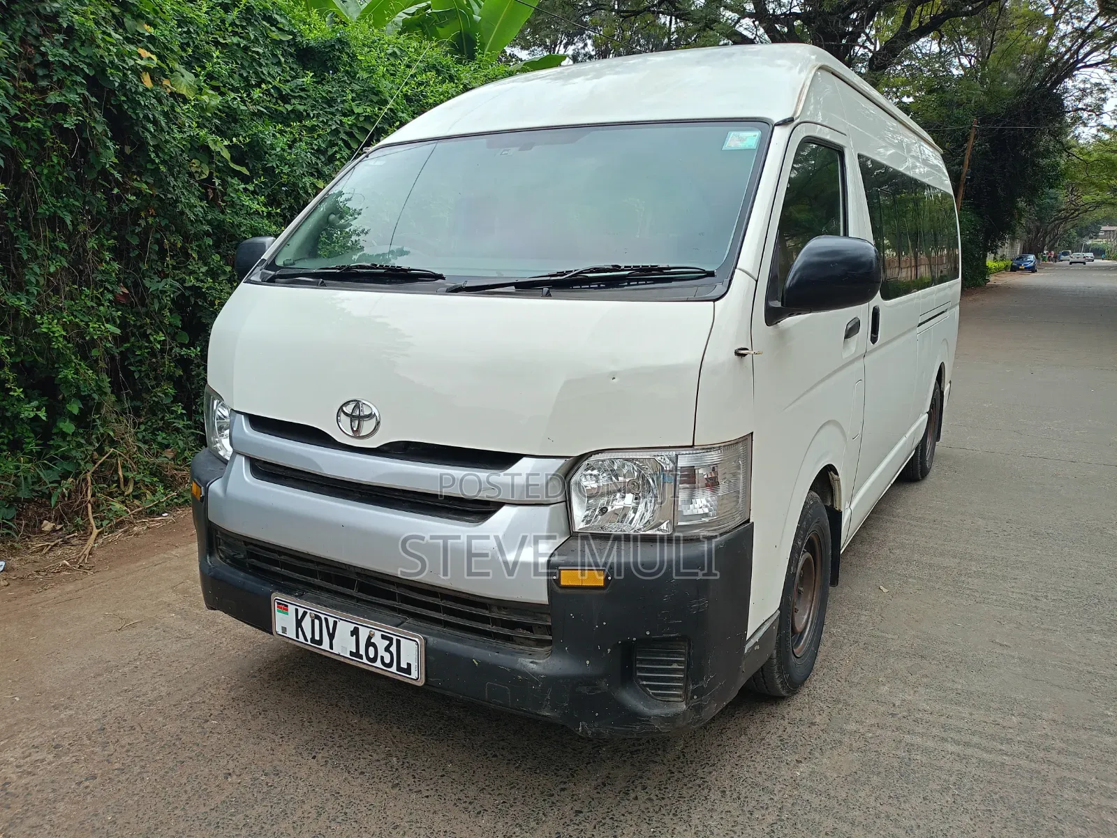 Toyota Hiace 9l