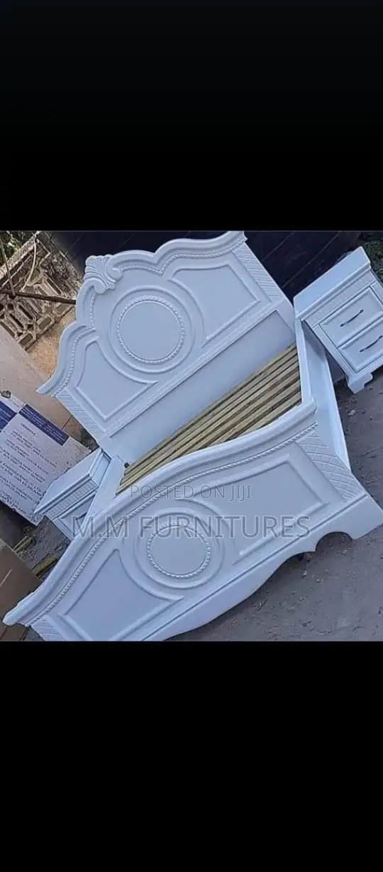 White Board Bed