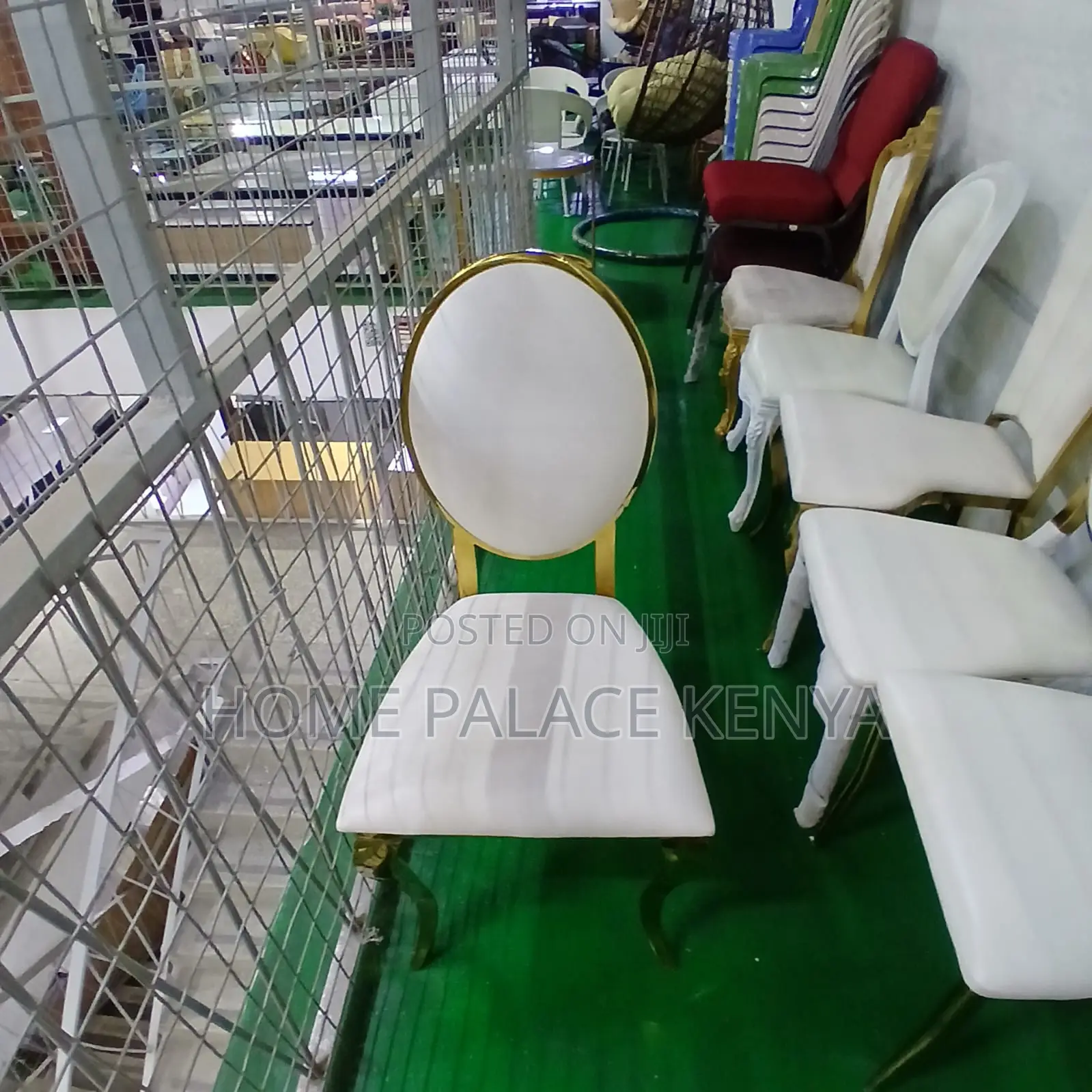 Banquet Chair: Oval Back Royal Chair With X Back Legs