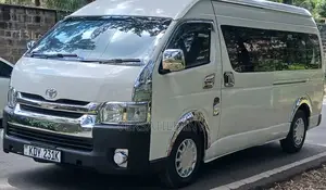 Toyota HiAce 2019 White