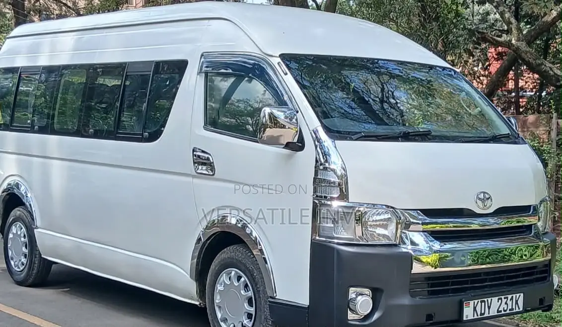 Toyota HiAce 2019 White