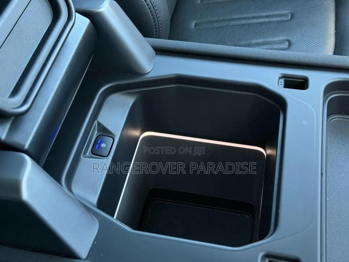 Land Rover Defender X-Dynamic HSE 2021 Black